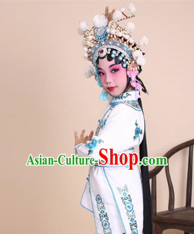 Traditional China Beijing Opera Swordplay Costume Female Warriors White Embroidered Robe and Headwear, Ancient Chinese Peking Opera Blues Embroidery Clothing for Kids