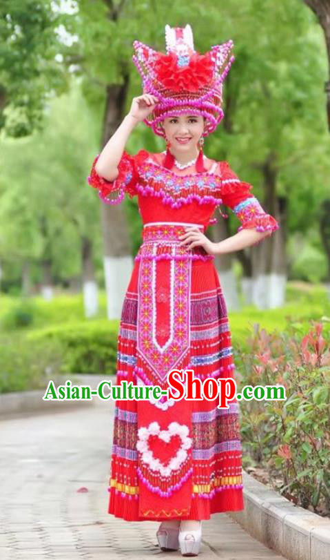 Traditional Chinese Miao Nationality Wedding Bride Costume Red Long Skirt and Tassel Hat, Hmong Folk Dance Ethnic Chinese Minority Nationality Embroidery Clothing for Women