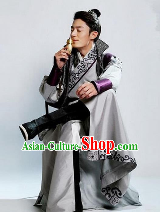 Traditional Chinese Ming Dynasty Nobility Childe Costume Swordsman Grey Long Robe, Chinese Ancient Prince Embroidery Clothing for Men