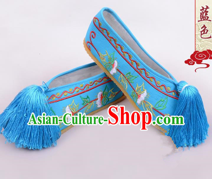 Traditional Beijing Opera Hua Tan Blue Embroidered Shoes Young Lady Princess Shoes, Ancient Chinese Peking Opera Diva Blood Stained Shoes