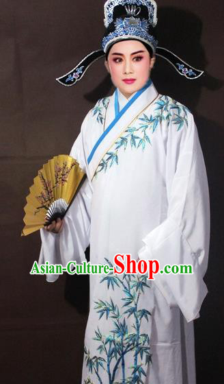 Traditional China Beijing Opera Niche Costume White Embroidered Robe, Chinese Peking Opera Scholar Embroidery Bamboo Clothing
