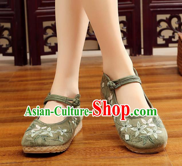 Traditional Chinese National Hanfu Embroidery Cherry Blossom Green Shoes, China Princess Embroidered Shoes for Women