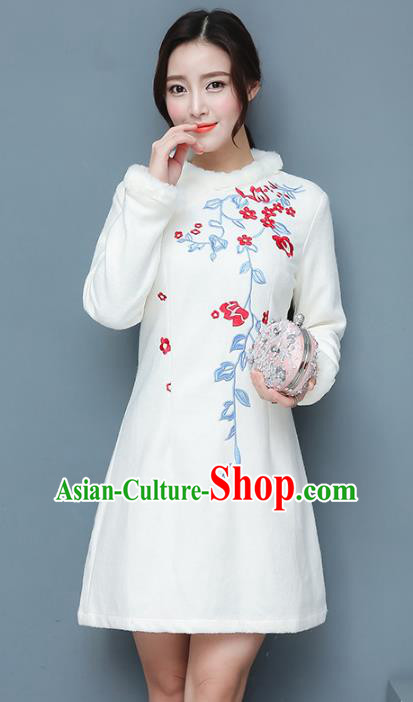 Traditional Chinese National Costume Hanfu Embroidery White Qipao Dress, China Tang Suit Cheongsam for Women