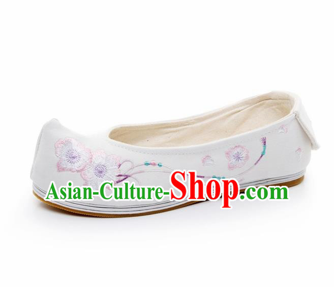 Chinese Ancient Traditional Embroidered Shoes Hanfu Embroidery Peach Flower White Cloth Shoes for Women