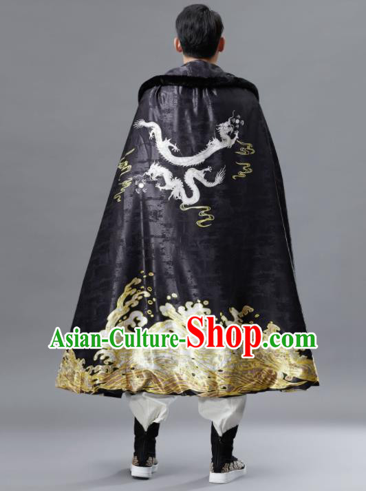 Chinese Traditional Ancient Swordsman Embroidered Costumes Black Cloak for Men