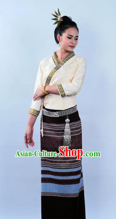 Asian Chinese Ethnic Costumes Traditional Dai Nationality Folk Dance White Blouse and Brown Skirt for Women