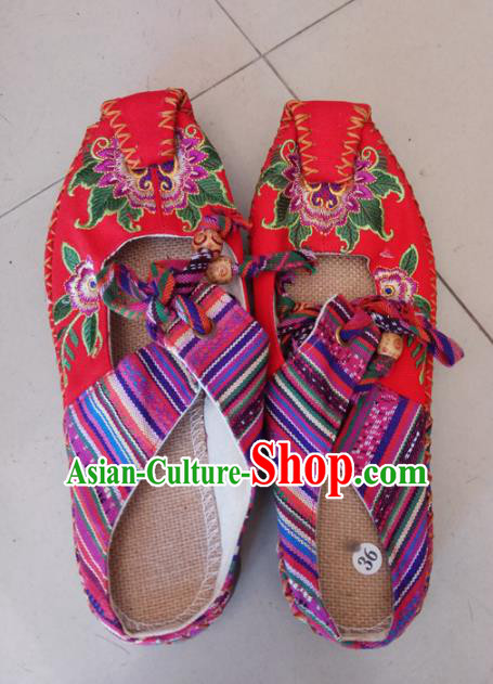Chinese Traditional Handmade Embroidered Shoes Red Cloth Slippers for Women