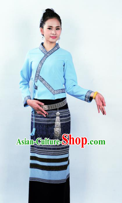 Asian Chinese Ethnic Costumes Traditional Dai Nationality Folk Dance Blue Blouse and Black Skirt for Women