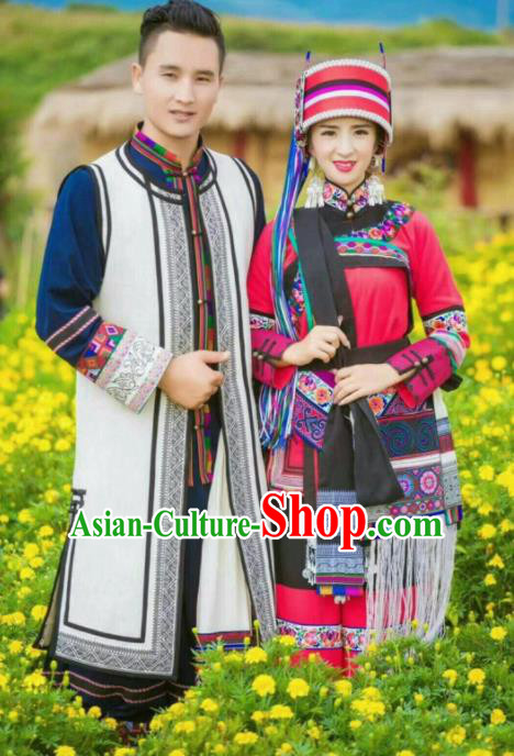 Chinese Traditional National Ethnic Wedding Costumes Yi Nationality Bride and Bridegroom Embroidered Clothing