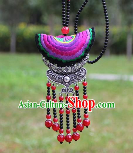 Chinese Traditional Accessories Yunnan Minority Embroidered Necklace for Women