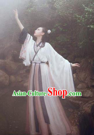 China Ancient Jin Dynasty Nobility Lady Costume Traditional Chinese Princess Dress Clothing for Women