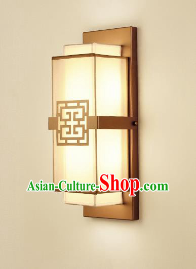 Traditional China Ancient Golden Wall Lanterns Handmade Iron Lantern Ancient Lamp