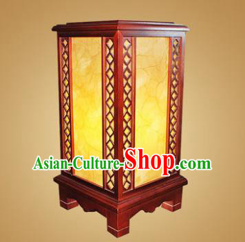 China Handmade Wood Parchment Lanterns Palace Desk Lantern Ancient Lanterns Traditional Lamp