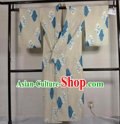 Japanese Traditional Male Kimono Clothing White Satin Haori Kimonos Yukata Robe for Men