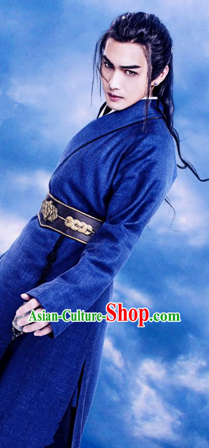 China Ancient Historical Costume Theatre Swordsman Embroidered Clothing for Men