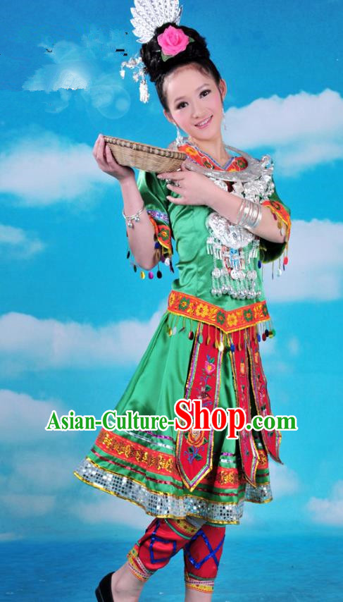 Traditional Chinese Miao Minority Nationality Embroidered Costume Green Pleated Skirt for Women