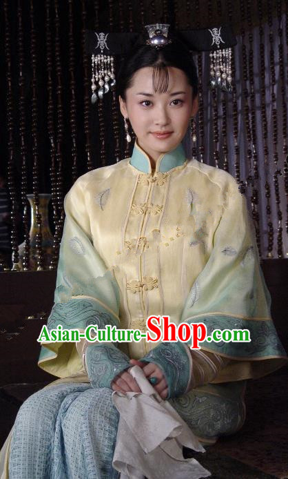 Chinese Ancient Qing Dynasty Empress Dowager Xiaozhuang YuEr Embroidered Manchu Dress Historical Costume for Women