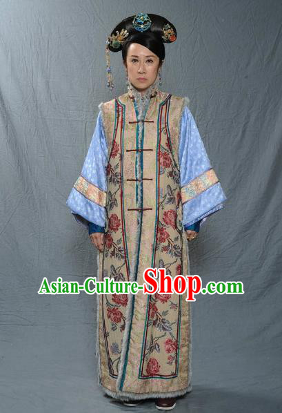 Chinese Qing Dynasty Manchu Consort Dowager of Kangxi Historical Costume Ancient Palace Lady Clothing for Women