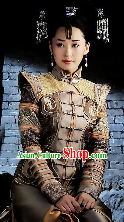 Chinese Ancient Qing Dynasty Empress Dowager Xiaozhuang Replica Costumes Manchu Dress Historical Costume for Women