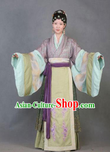 Chinese Ancient A Dream in Red Mansions Character Nobility Lady Shi Xiangyun Costume for Women