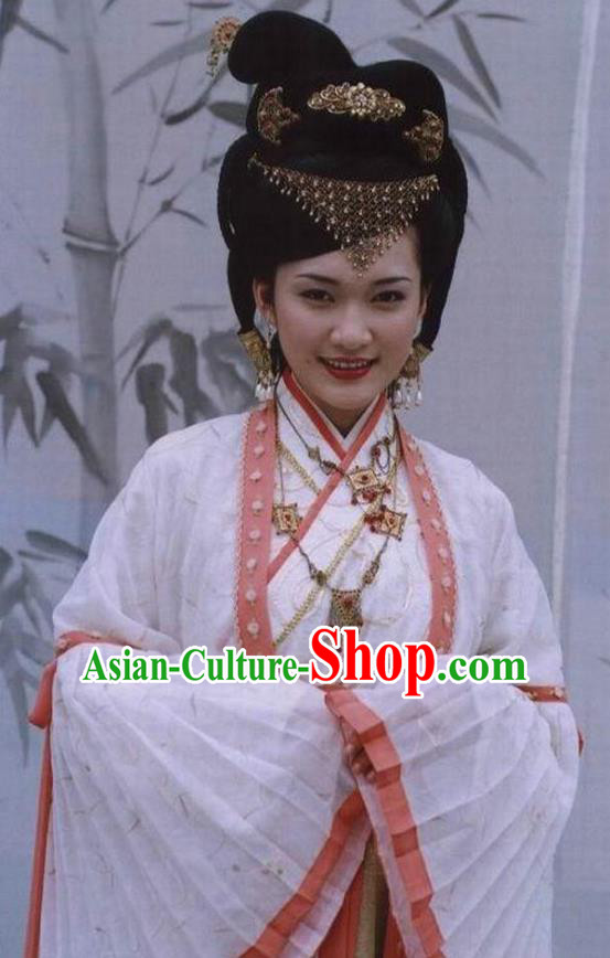 Chinese Ancient Queen Costume Ming Dynasty Empress Zhang Embroidered White Dress for Women