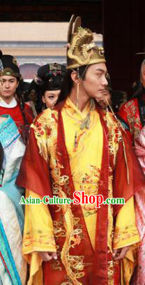 Ancient Chinese Ming Dynasty Majesty Emperor Zhu Youxiao Embroidered Costume for Men