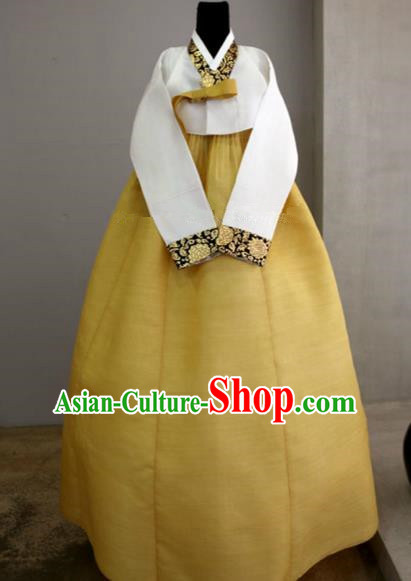 Korean Traditional Bride Hanbok Formal Occasions White Blouse and Yellow Dress Ancient Fashion Apparel Costumes for Women
