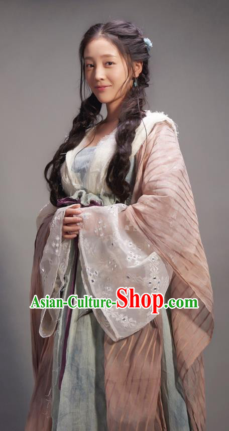 Chinese Ming Dynasty Swordswoman Traditional Dress Ancient Fairy Replica Costume for Women