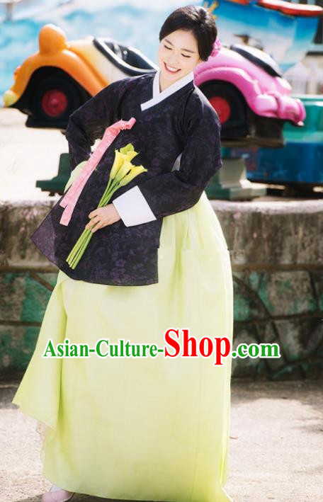 Korean Traditional Bride Tang Garment Hanbok Formal Occasions Navy Blouse and Yellow Dress Ancient Costumes for Women
