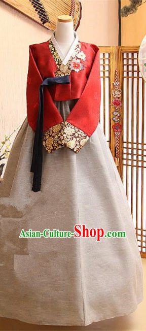Korean Traditional Tang Garment Hanbok Formal Occasions Red Blouse and Grey Dress Ancient Costumes for Women