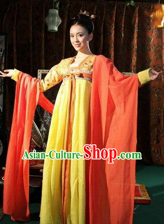 Chinese Ancient Tang Dynasty Nobility Lady Embroidered Historical Costume for Women