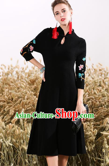Chinese National Costume Embroidered Black Cheongsam Vintage Qipao Dress for Women