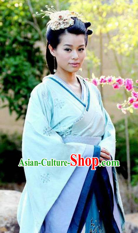 Chinese Han Dynasty Princess Consort Lv Yu Hanfu Dress Ancient Palace Lady Embroidered Replica Costume for Women