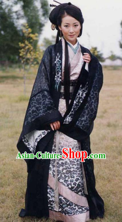 Chinese Ancient Han Dynasty Princess Pingyang Embroidered Hanfu Dress Replica Costume for Women
