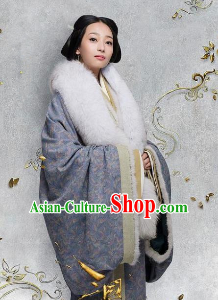 Chinese Ancient Eastern Han Dynasty Consort Dong Hanfu Dress Replica Costume for Women