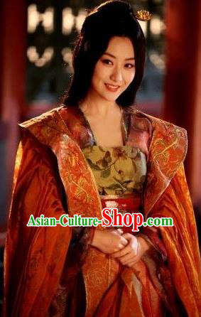 Traditional Chinese Ancient Tang Dynasty Empress Tailing Embroidered Replica Costume for Women