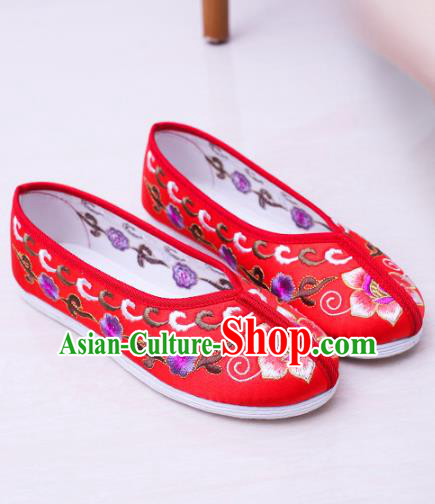 Chinese Traditional Handmade Embroidery Shoes Red Embroidered Shoes for Women