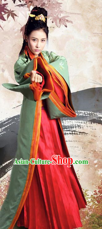 Chinese Ancient Three Kingdoms Dynasty Swordswoman Hanfu Dress Replica Costume for Women