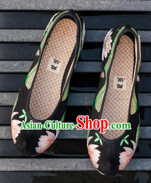 Chinese Traditional Black Cloth Shoes Ancient Princess Hanfu Embroidered Shoes for Women