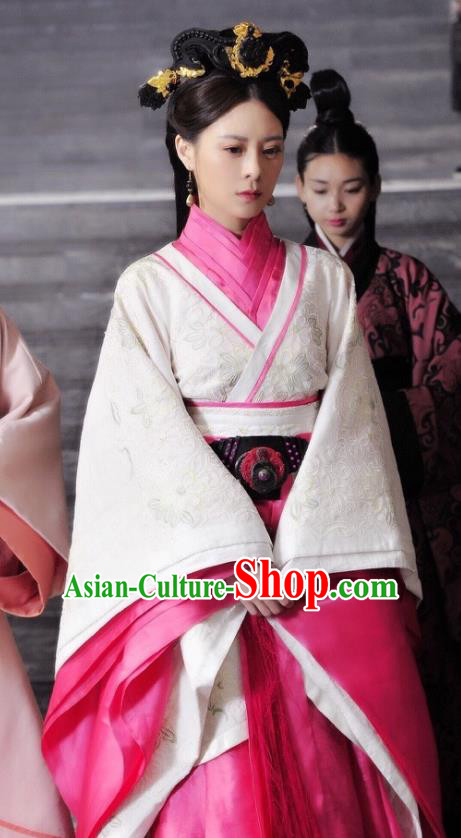 Traditional Chinese Ancient Qin Dynasty Imperial Consort Chu Embroidered Historical Costume for Women
