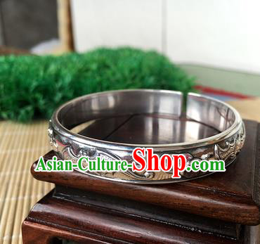 Handmade Chinese Miao Nationality Sliver Bracelet Traditional Hmong Carving Bat Bangle for Women
