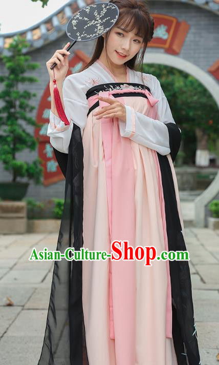 Chinese Ancient Tang Dynasty Princess Embroidered Hanfu Clothing for Women
