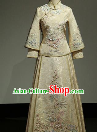 Chinese Traditional Wedding Yellow Xiuhe Suit Ancient Longfeng Flown Bride Embroidered Cheongsam Dress for Women