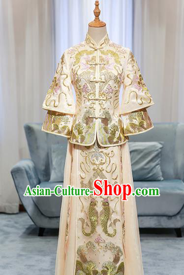 Chinese Traditional Bride Embroidered Double Fishes Golden Cheongsam Xiuhe Suit Ancient Wedding Longfeng Flown Dress for Women