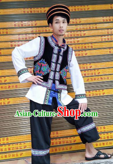 Chinese Traditional Miao Nationality Male Embroidered Costume Hmong Clothing for Men