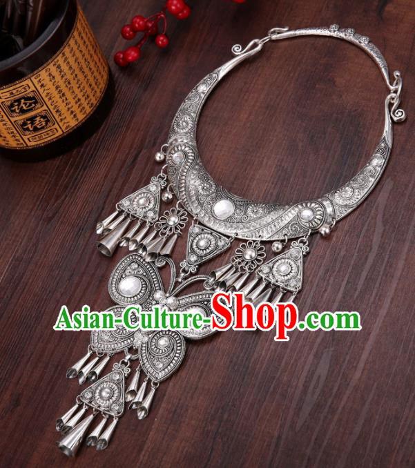 Chinese Traditional Jewelry Accessories Miao Minority Wedding Carving Butterfly Necklace for Women