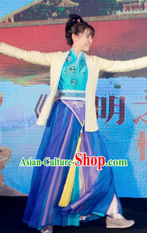 Chinese Traditional Ming Dynasty Replica Costumes Ancient Swordswoman Clothing for Women