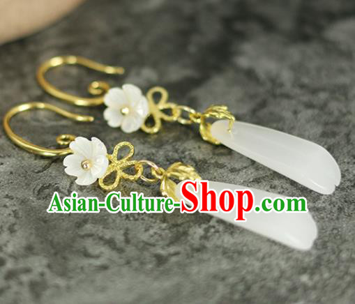 Chinese Handmade Shell White Earrings Traditional Classical Hanfu Ear Jewelry Accessories for Women