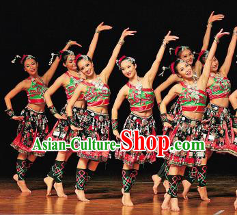 Chinese Traditional Dong Nationality Folk Dance Costumes Group Dance Stage Performance Clothing for Women