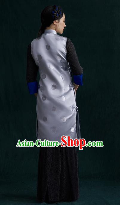 Traditional Chinese Zang Nationality Dance Costumes Grey Tibetan Robe Ethnic Folk Dance Dress for Women